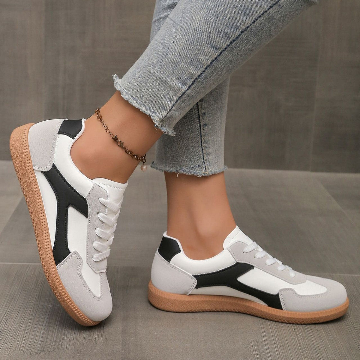 Naelle - Orthopaedic Trainers