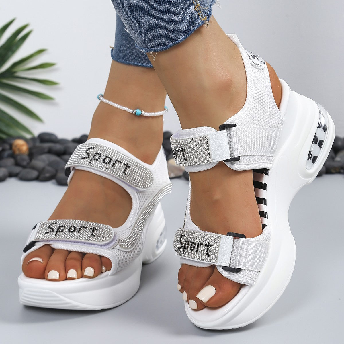 Eleganti sandali ortopedici da donna con plateau e cristalli