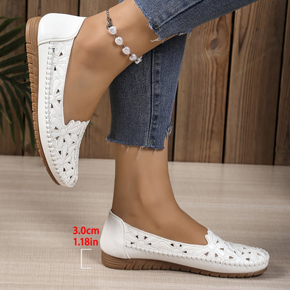 Ballerine con stampa floreale e traforata