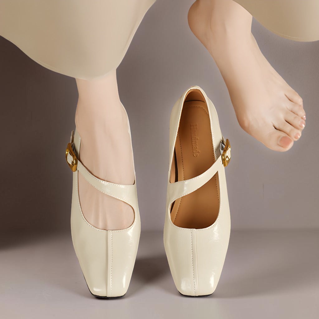 Scarpe Mary Jane in pelle con punta quadrata di Michèle